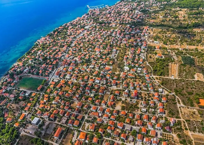 Apartman In With Sea View, Balcony, Air Conditioning, Wifi *